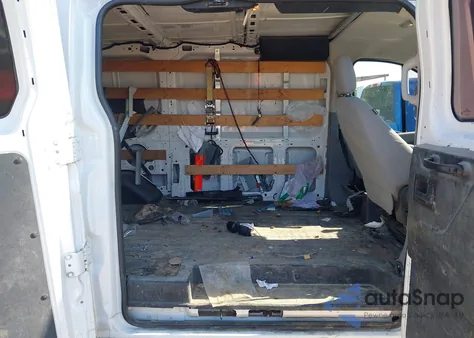 2016 Ford Transit-250 z USA, uszkodzony, nr VIN 1FTYR1ZM6GKB34384